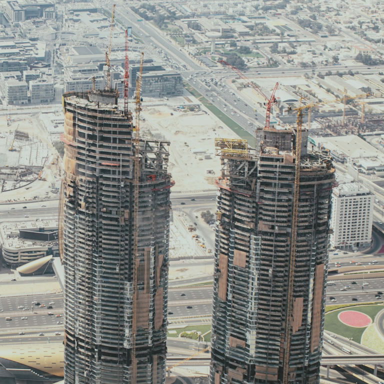 Your Comprehensive Guide to Buying Off-Plan and Ready Properties in Dubai